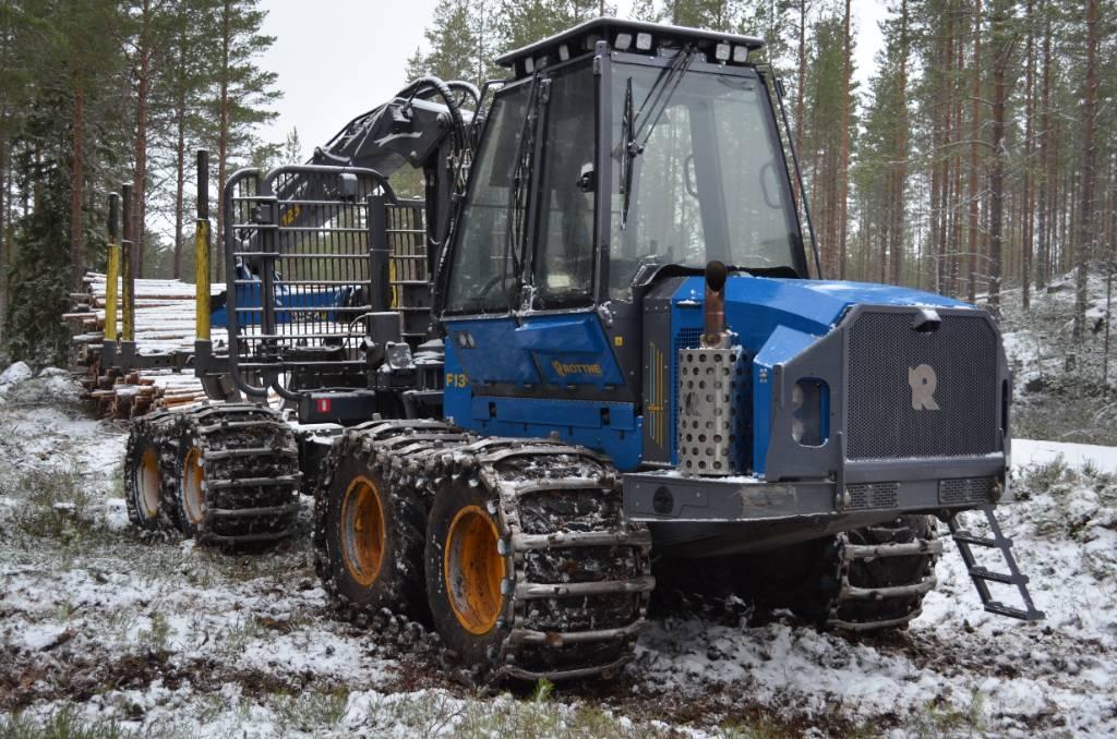 Rottne F13E フォワーダー