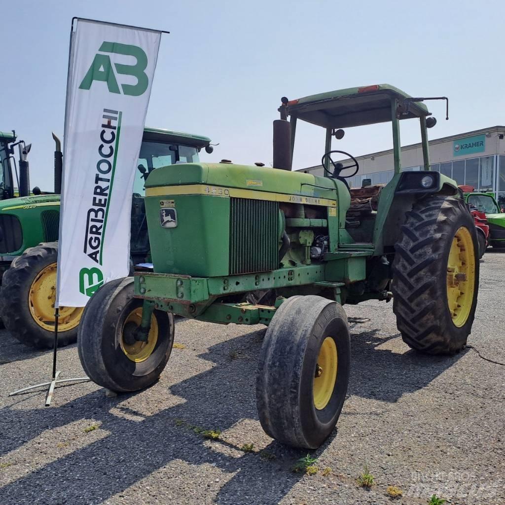 John Deere 4230 トラクター