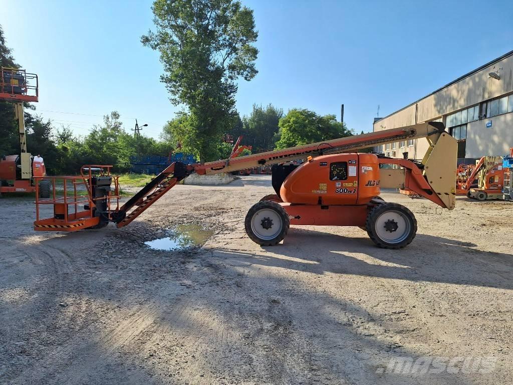 JLG 600AJ ブームリフト　屈伸型