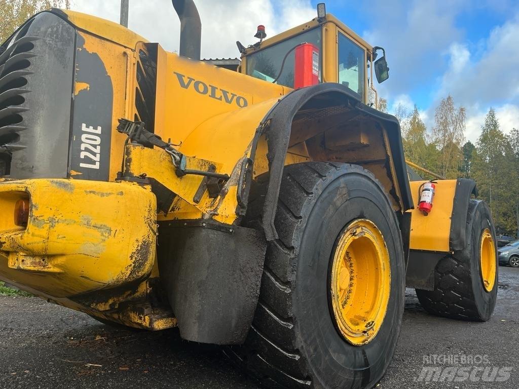 Volvo L 220 E ホイールローダー・タイヤショベル