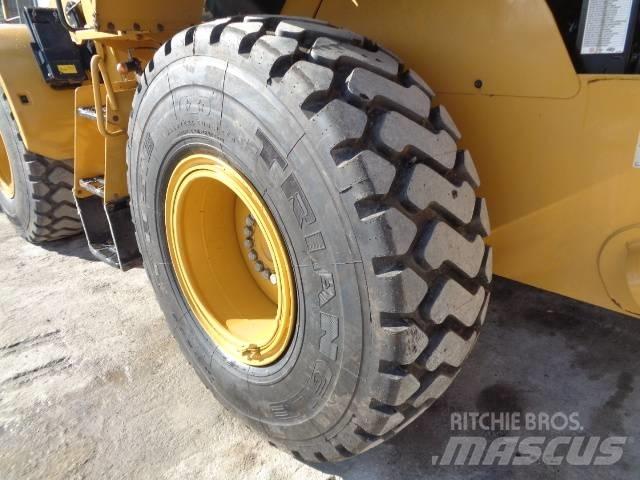 CAT 926M ホイールローダー・タイヤショベル