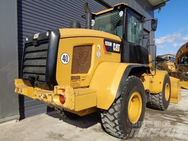 CAT 926M ホイールローダー・タイヤショベル