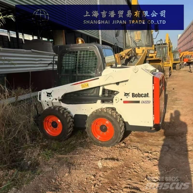 Bobcat S 550 スキッドステアローダー