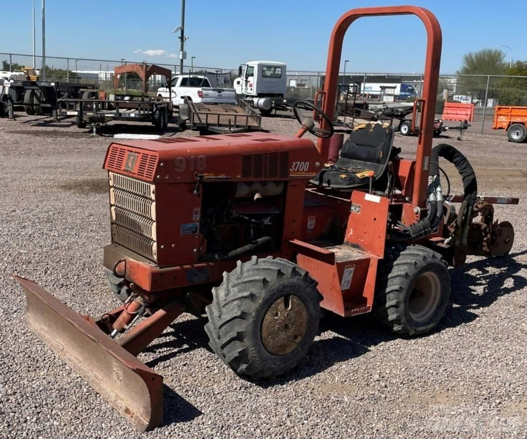 Ditch Witch 3700 DD トレンチャー