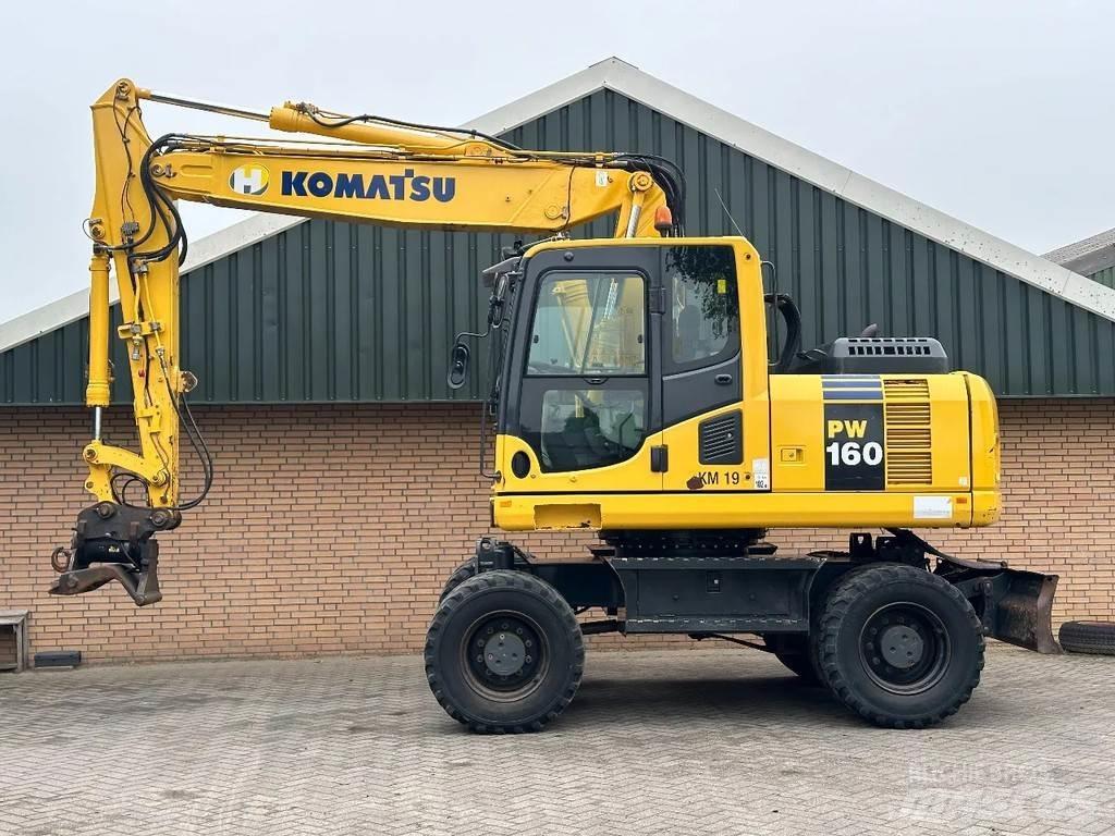 Komatsu PW160-8 ホイール式油圧ショベル（パワーショベル・ユンボ・バックホー）