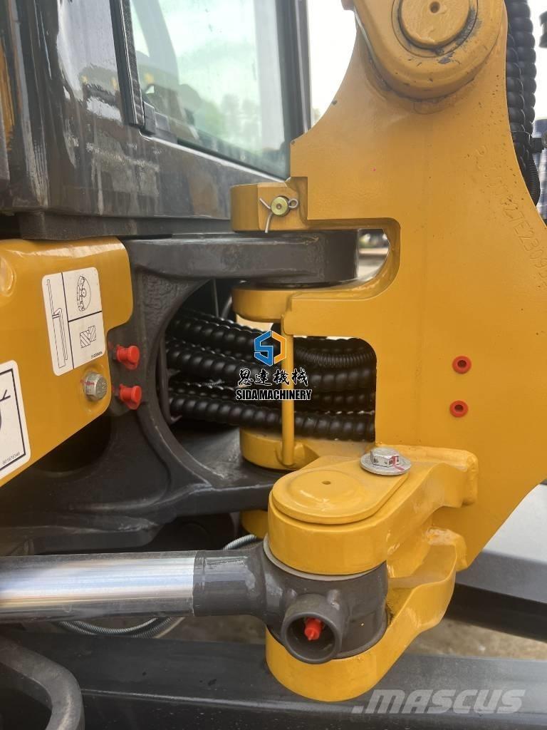 XCMG XE27U ミニ油圧ショベル 7t以下（ミニユンボ・ミニディガー）