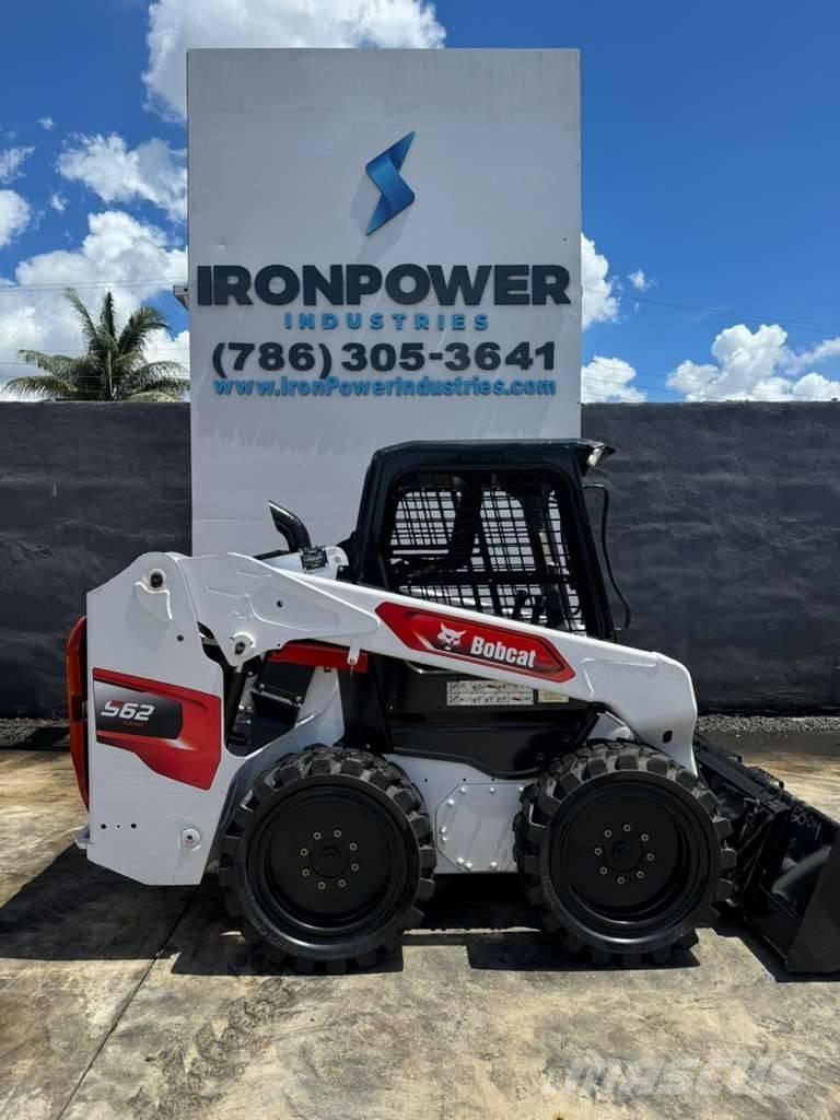 Bobcat S 62 スキッドステアローダー