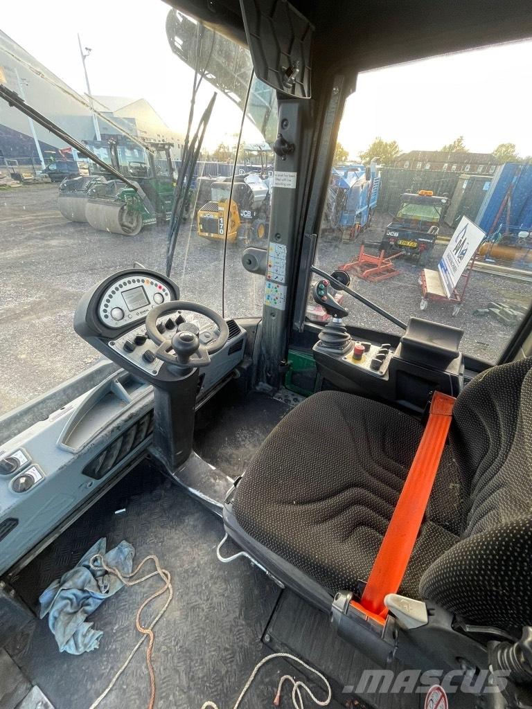 Bomag BW 154 AD-5 タンデムローラ