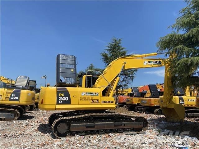 Komatsu PC 240-8 大型油圧ショベル12t以上（パワーショベル・ユンボ）