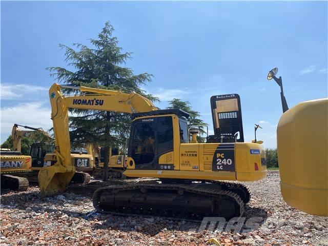 Komatsu PC 240-8 大型油圧ショベル12t以上（パワーショベル・ユンボ）