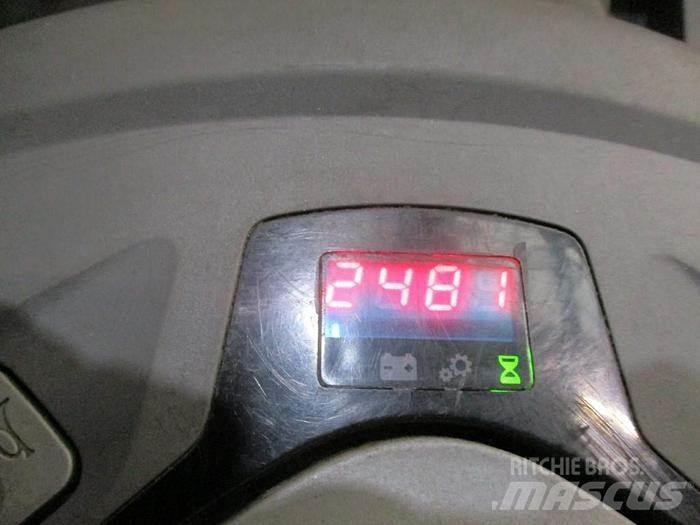 BT SPE 140L ウォーキンフォークリフト