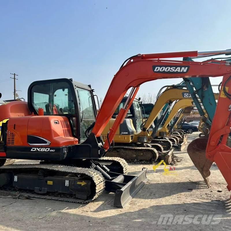 Doosan DX 60-9 C 大型油圧ショベル12t以上（パワーショベル・ユンボ）