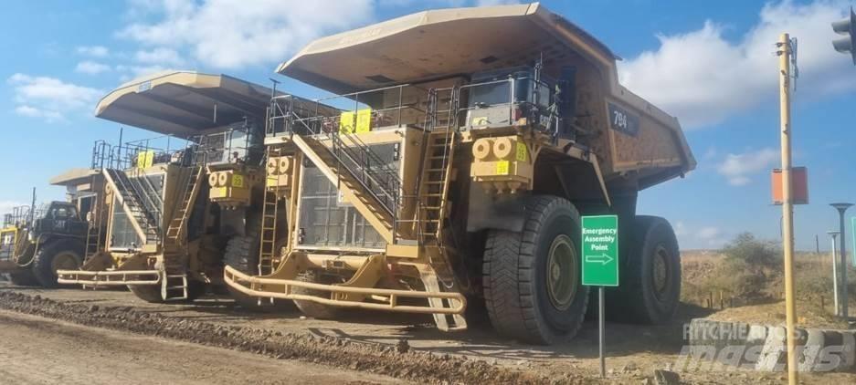 CAT 794 AC アーティキュレート式ダンプトラック