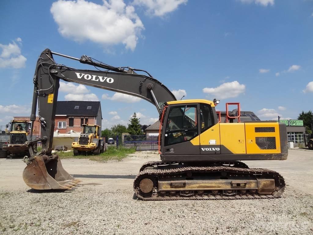 Volvo EC 220 E 大型油圧ショベル12t以上（パワーショベル・ユンボ）