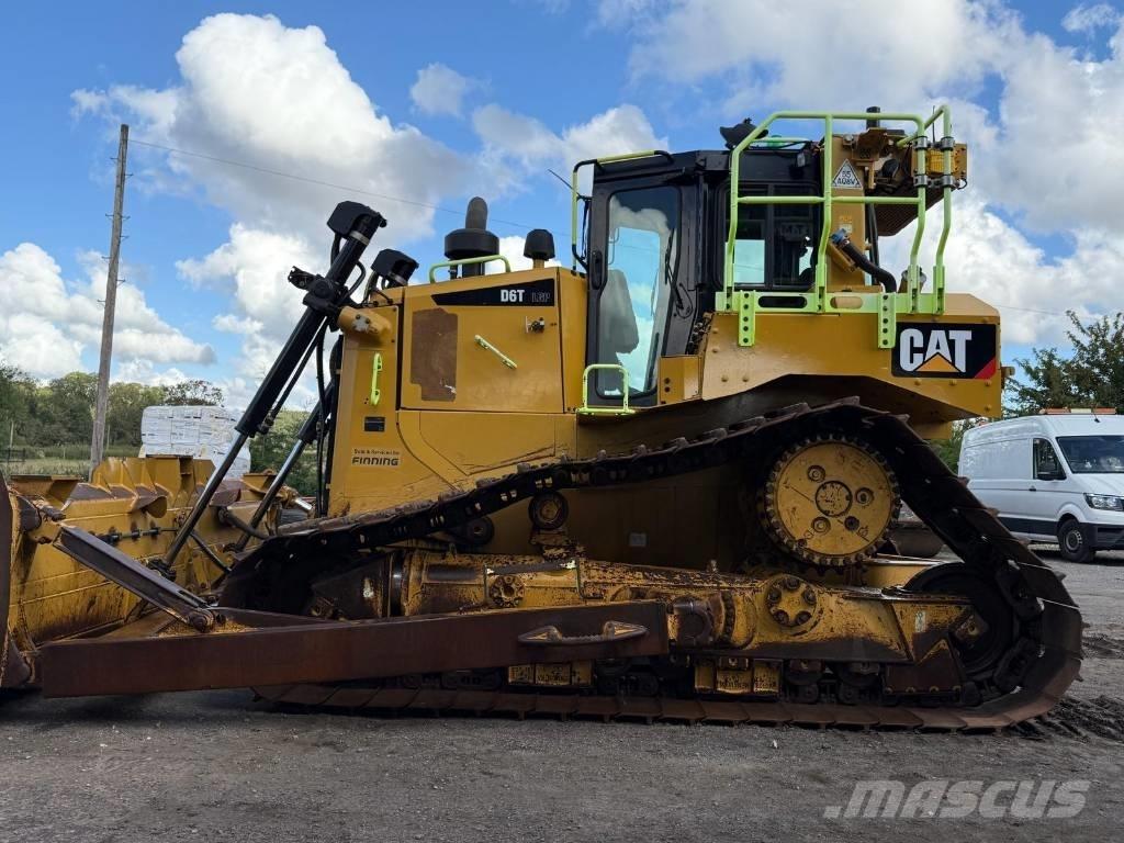 CAT D 6 T LGP ブルドーザー