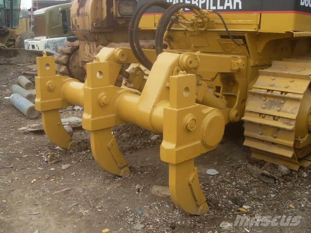CAT D 6 G ブルドーザー
