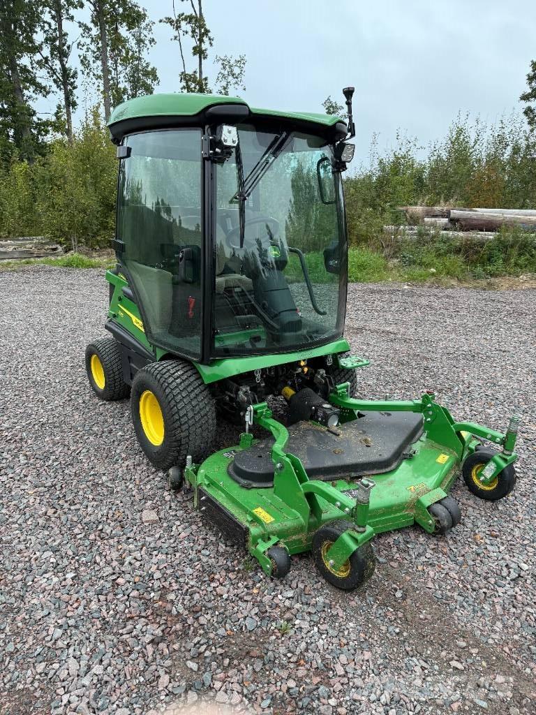 John Deere 1585 乗用・自走モア/芝刈り機
