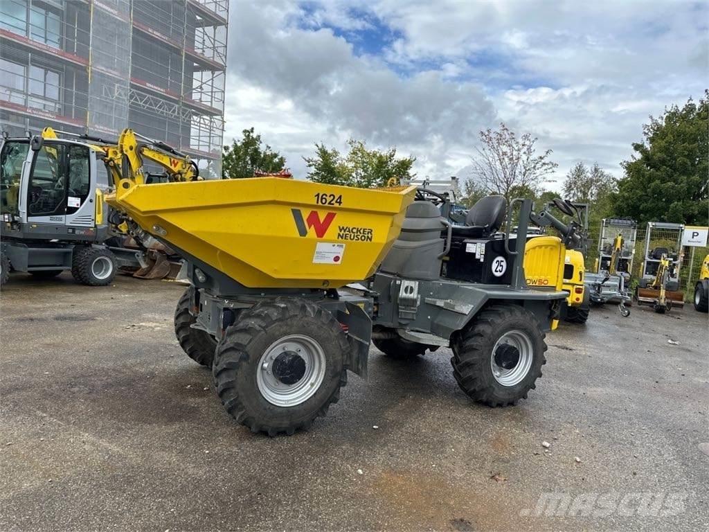 Wacker Neuson DW50 サイト　ダンプ