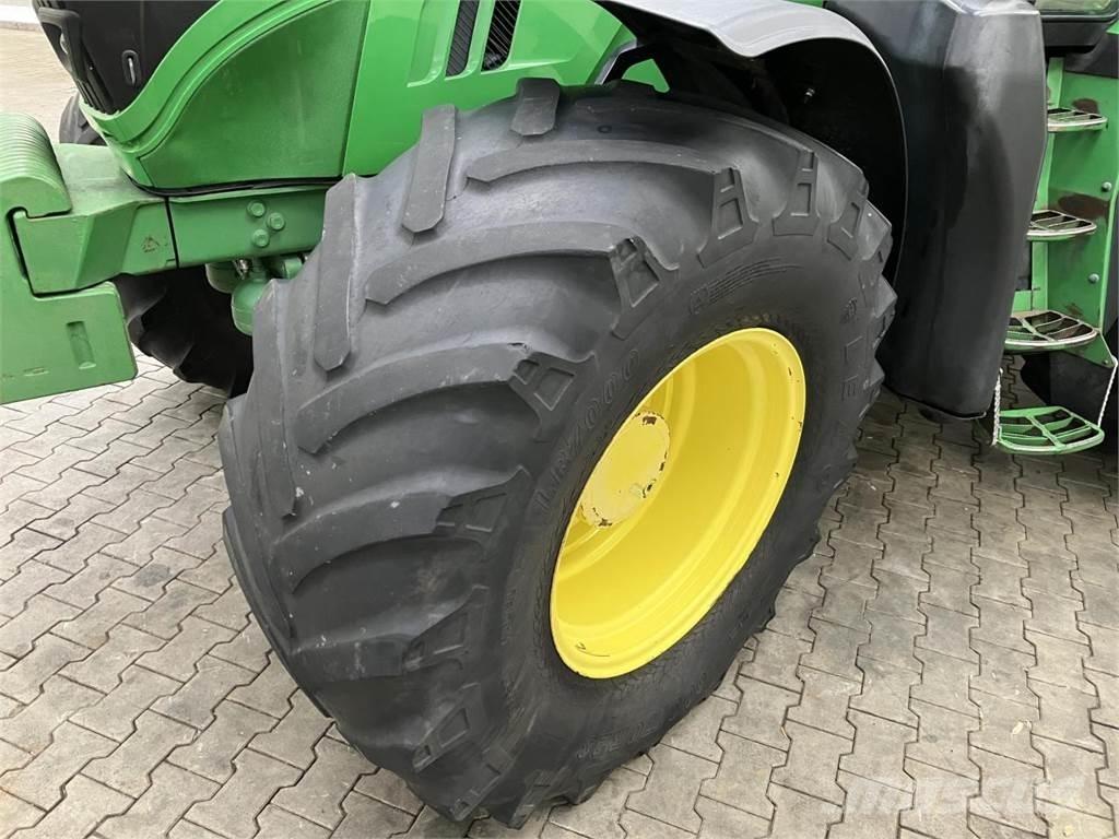 John Deere 6170R トラクター