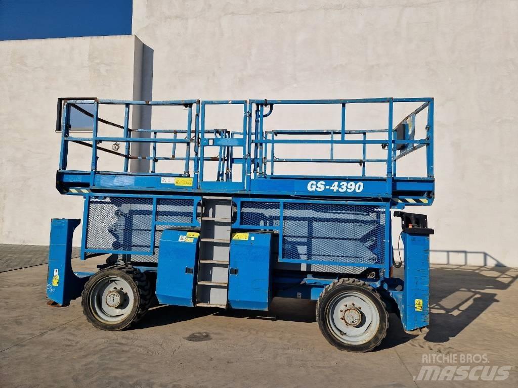 Genie GS 4390 R380 シザースリフト