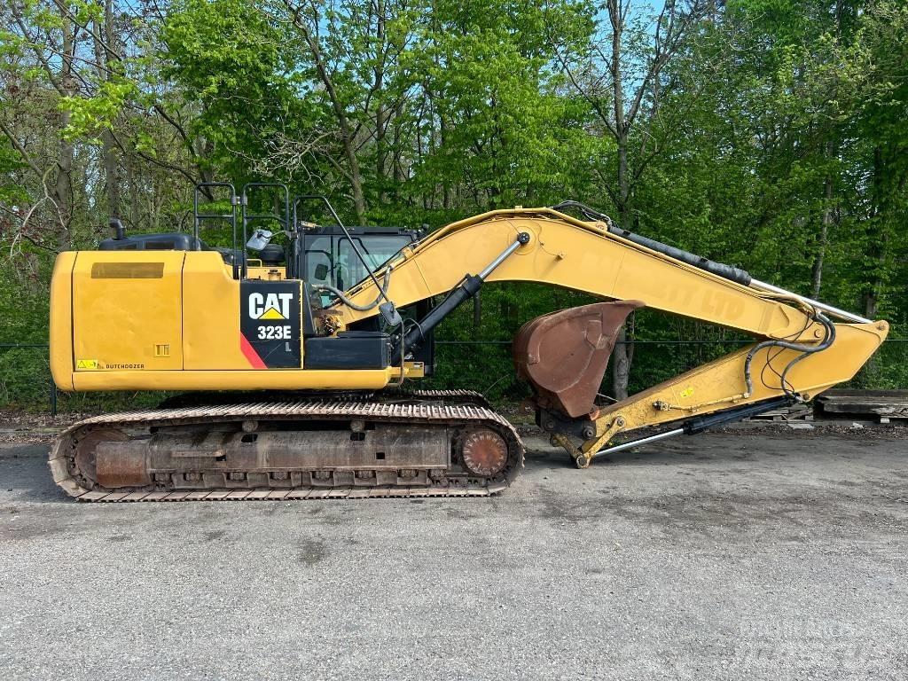 CAT 323 E 大型油圧ショベル12t以上（パワーショベル・ユンボ）