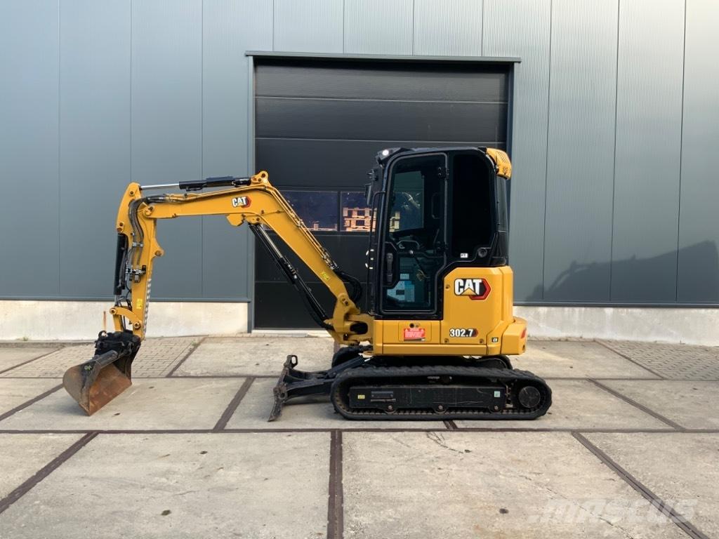 CAT 302.7 CR ミニ油圧ショベル 7t以下（ミニユンボ・ミニディガー）