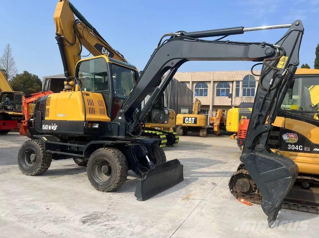 Hyundai R60W-9 ホイール式油圧ショベル（パワーショベル・ユンボ・バックホー）