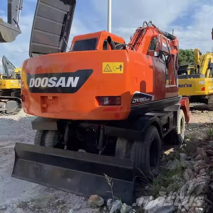Doosan DX150W-9C ホイール式油圧ショベル（パワーショベル・ユンボ・バックホー）