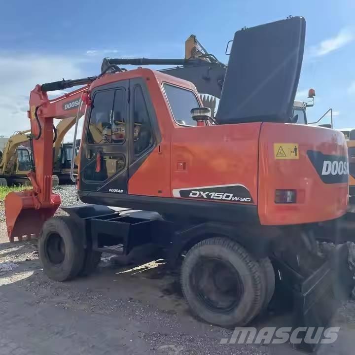 Doosan DX150W-9C ホイール式油圧ショベル（パワーショベル・ユンボ・バックホー）