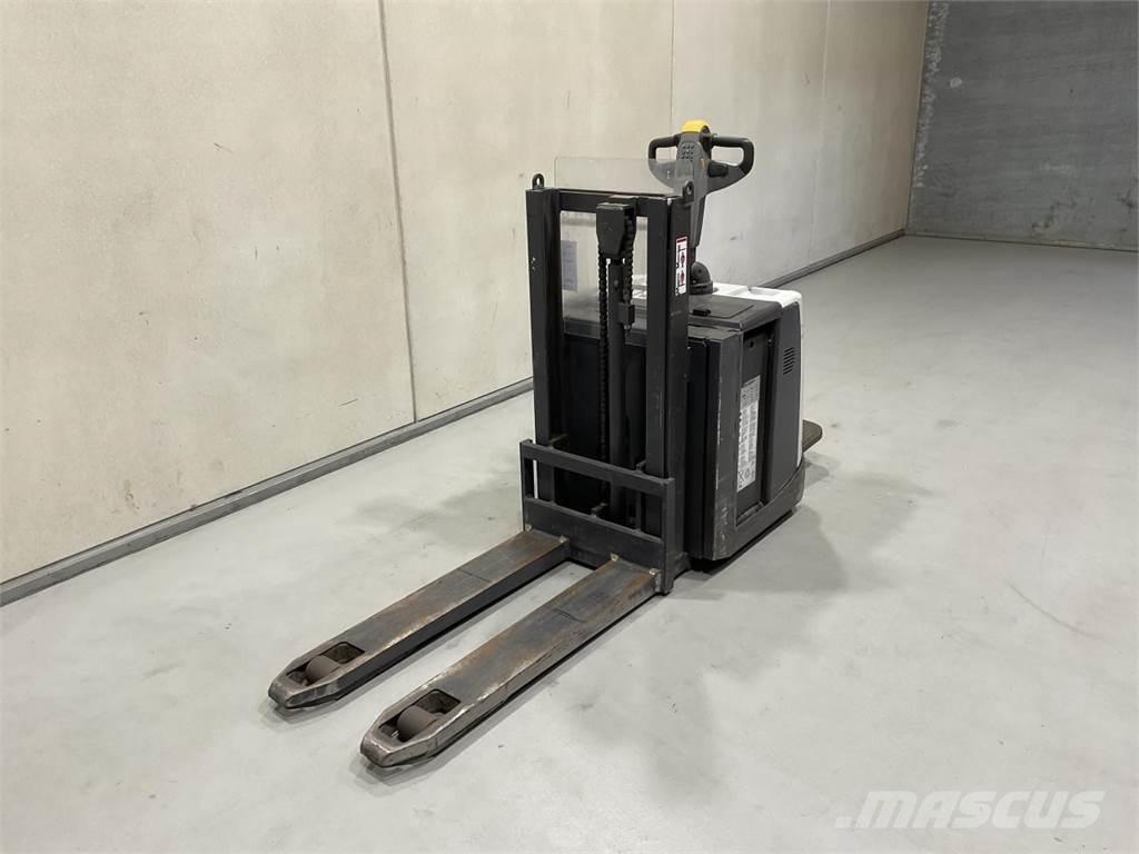 Atlet PBP200THP167 自走式スタッカー