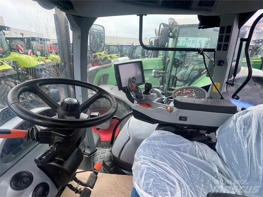 New Holland T7.270 トラクター