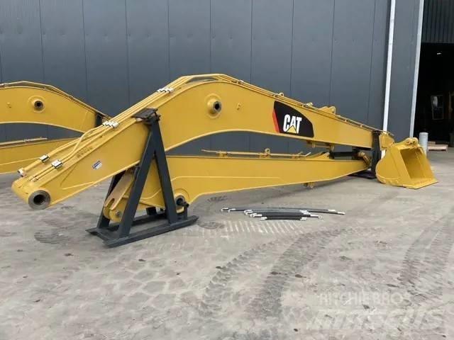 CAT 323D 15m Set バックホー