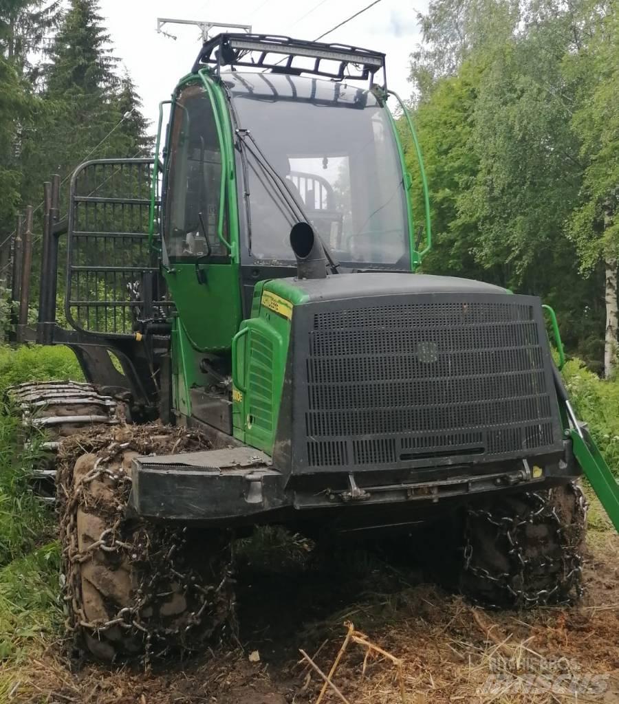 John Deere 1010 E フォワーダー