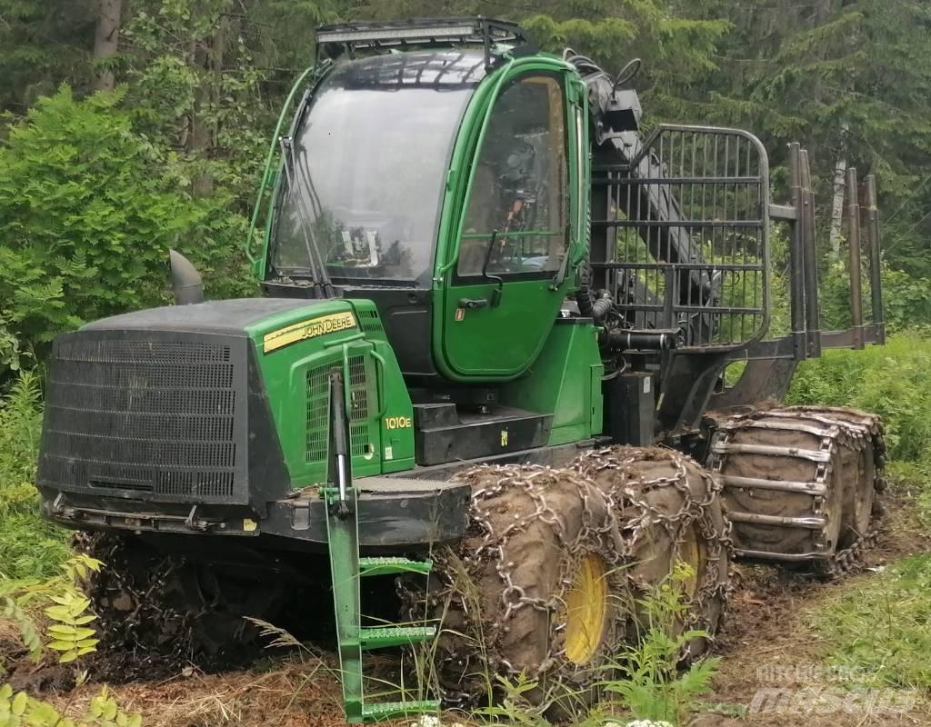 John Deere 1010 E フォワーダー