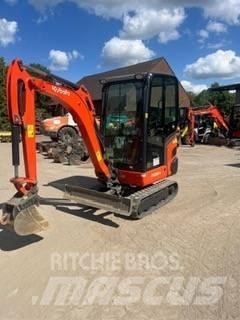 Kubota KX 019-4 ミニ油圧ショベル 7t以下（ミニユンボ・ミニディガー）