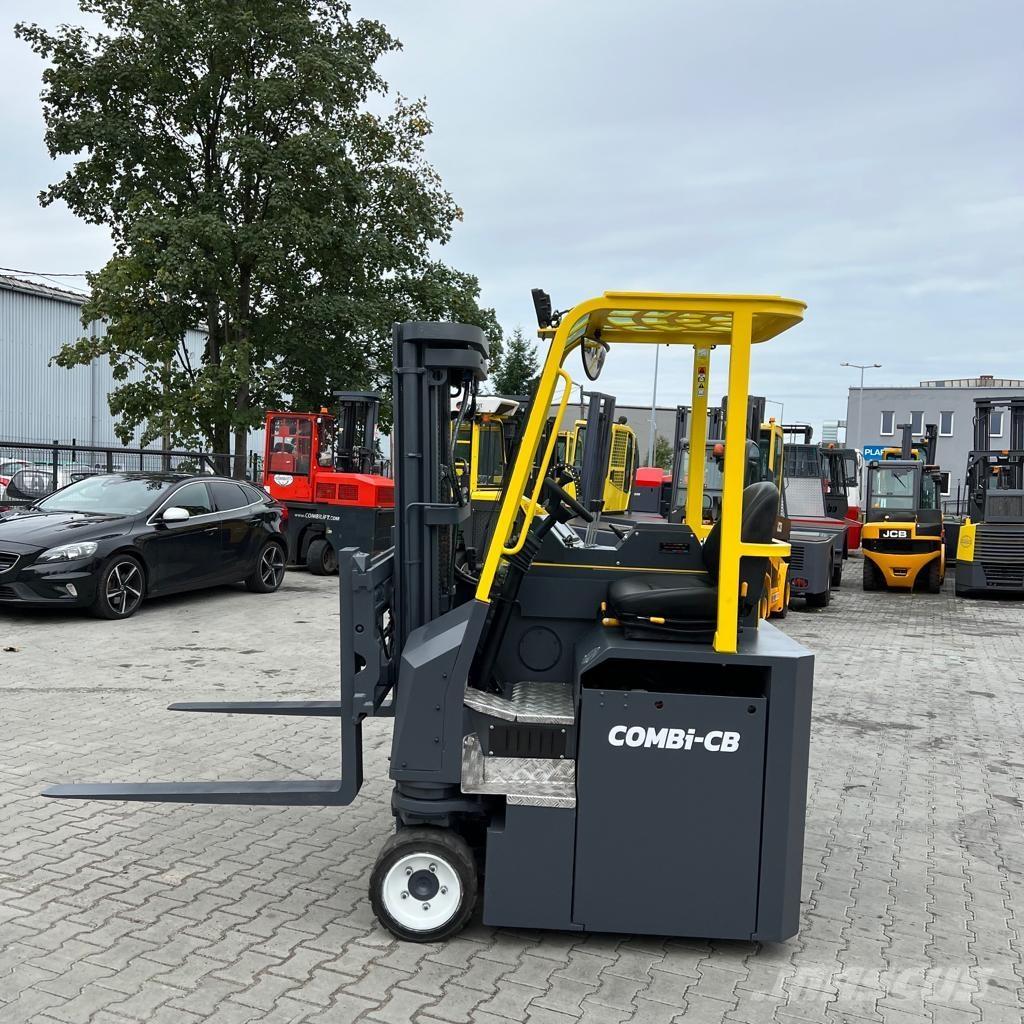 Combilift CBE 3000 全方向リーチ型フォークリフト