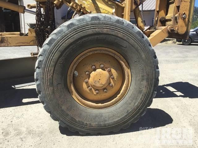CAT 140 G モーターグレーダー
