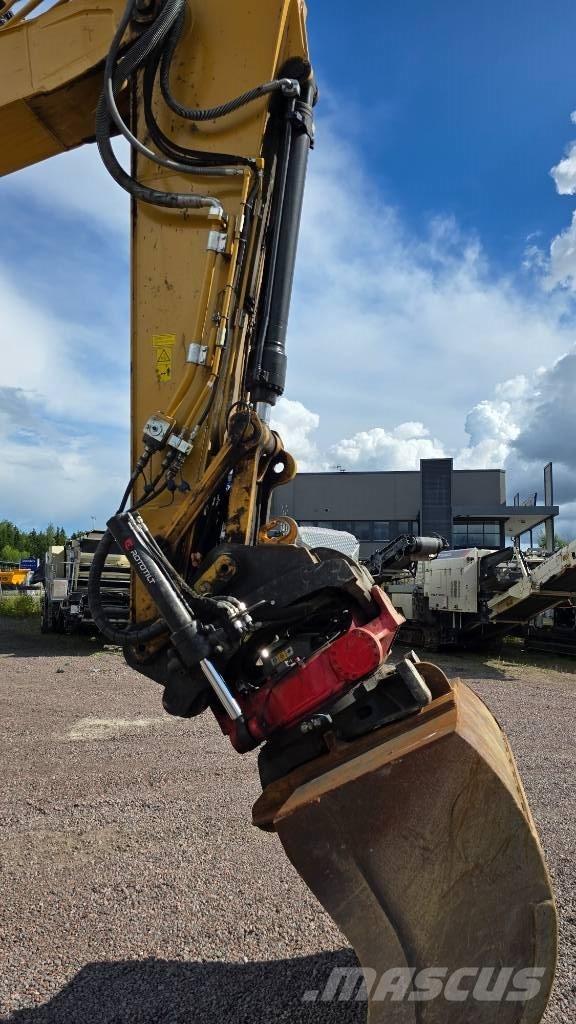 CAT 325FLCR 大型油圧ショベル12t以上（パワーショベル・ユンボ）