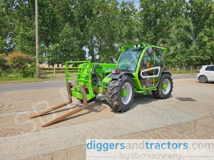 Merlo TF 33.7 テレスコーピックハンドラー
