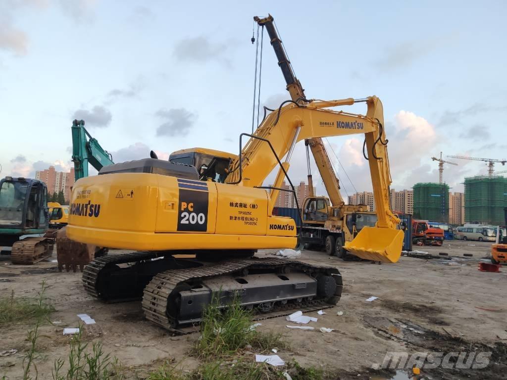 Komatsu PC 200-7 中型油圧ショベル 7ｔ-12ｔ（ユンボ・パワーショベル・バックホー）
