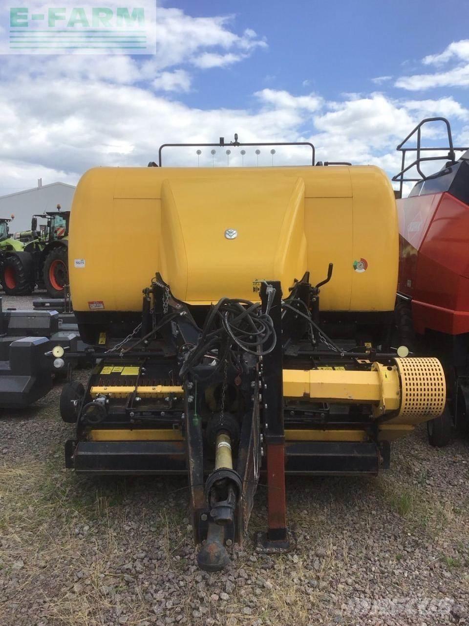 New Holland BB9080 スクエアベーラー