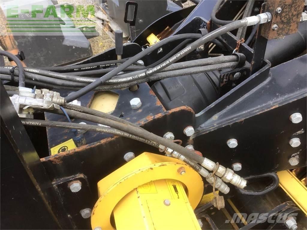 New Holland BB9080 スクエアベーラー