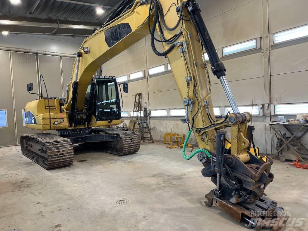 CAT 323 D L 大型油圧ショベル12t以上（パワーショベル・ユンボ）
