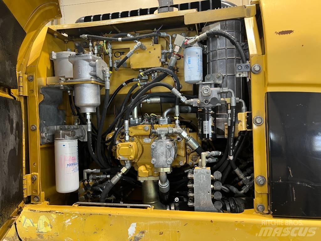 CAT 323 D L 大型油圧ショベル12t以上（パワーショベル・ユンボ）
