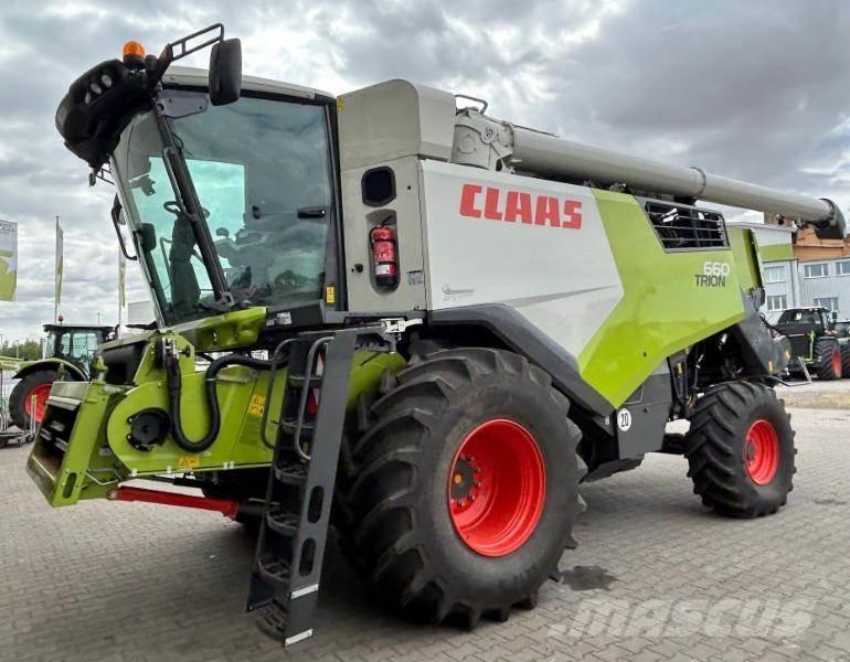 CLAAS TRION 660 コンバイン