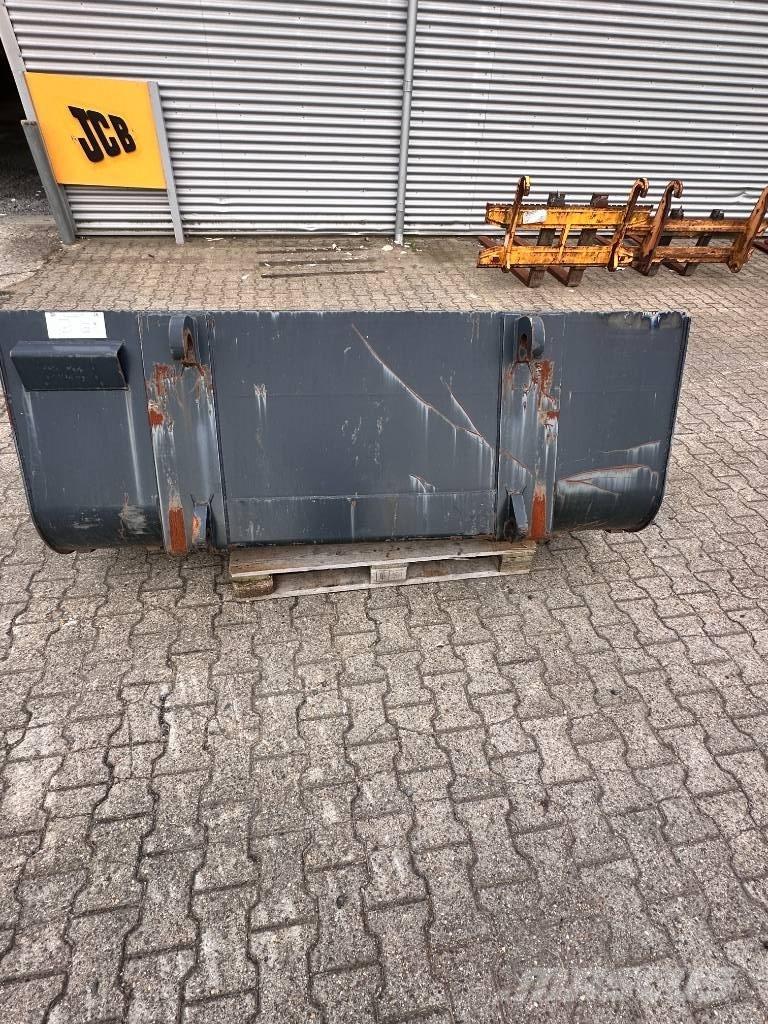 JCB Læsseskovl - 226cm バケット