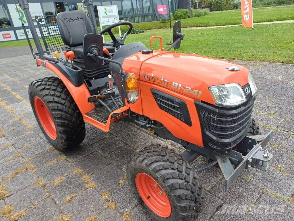 Kubota B1-241 コンパクトトラクター