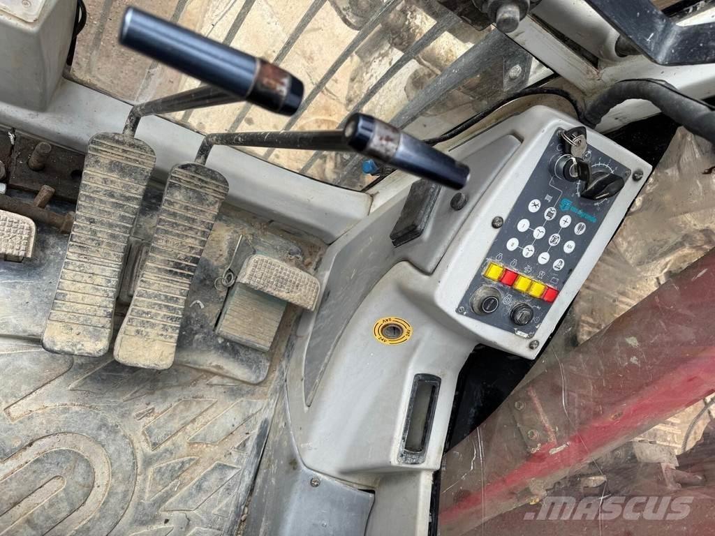 Casagrande B175 クローラドリル