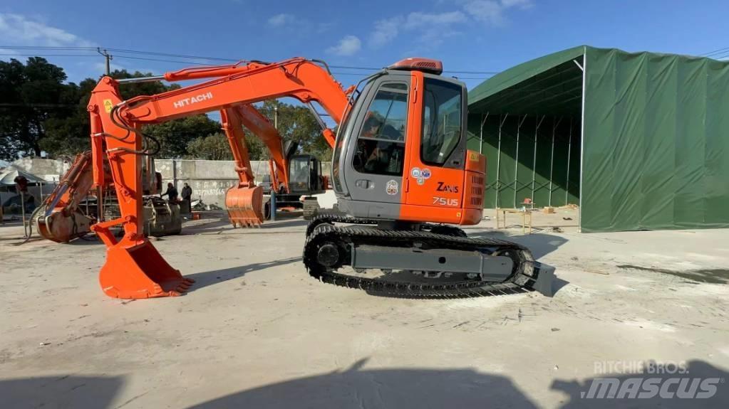 Hitachi ZX75US ミニ油圧ショベル 7t以下（ミニユンボ・ミニディガー）