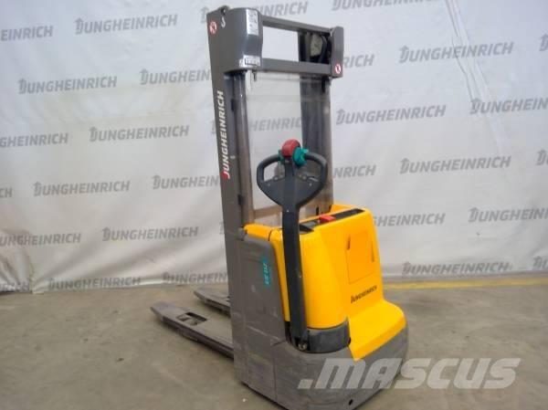 Jungheinrich EJC 112 ウォーキンフォークリフト